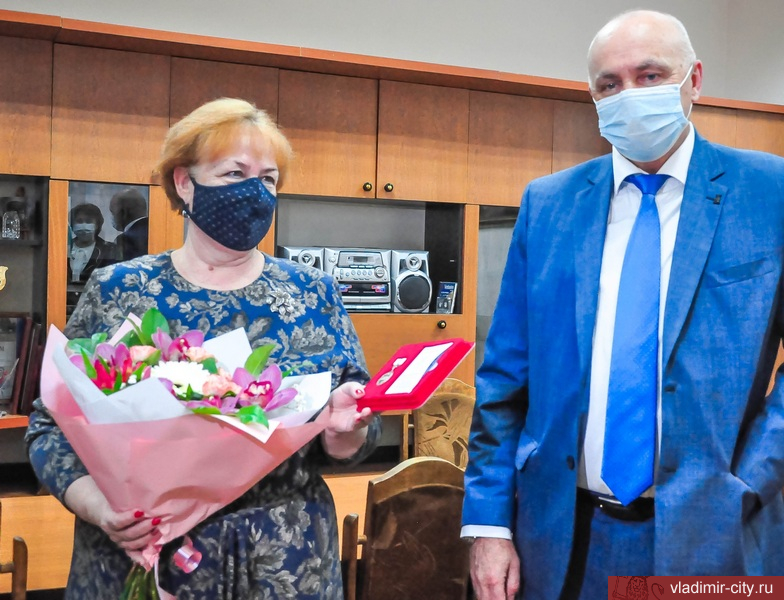 Андрей Шохин освободил родителей от оплаты охраны в школах Владимира