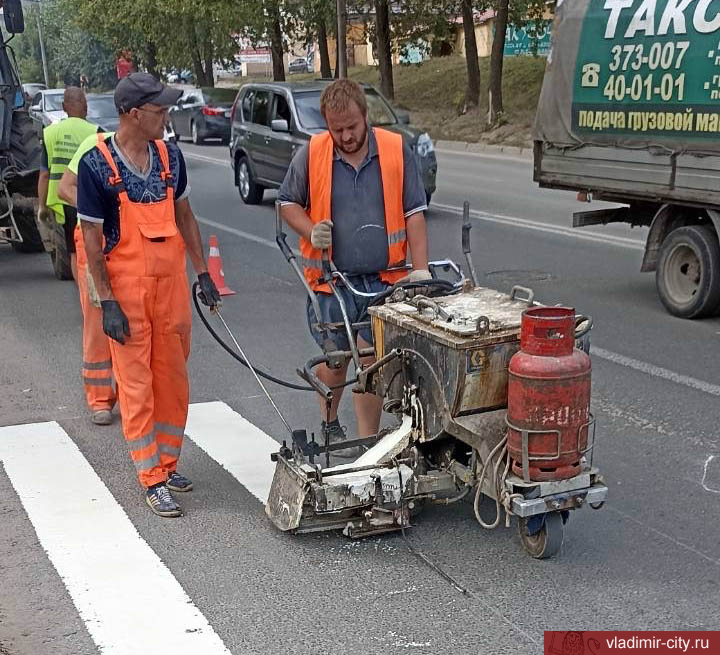 Во Владимире продолжается ремонт элементов обустройства дорог