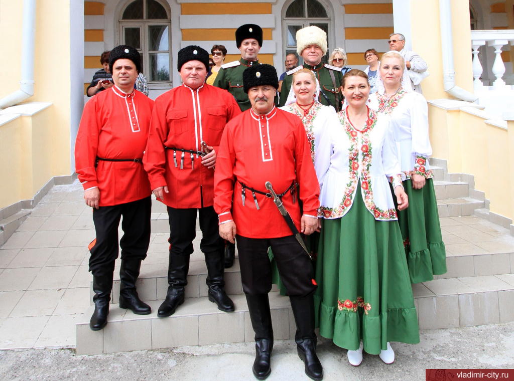 Владимирские казаки приняли участие в фестивале национальных культур