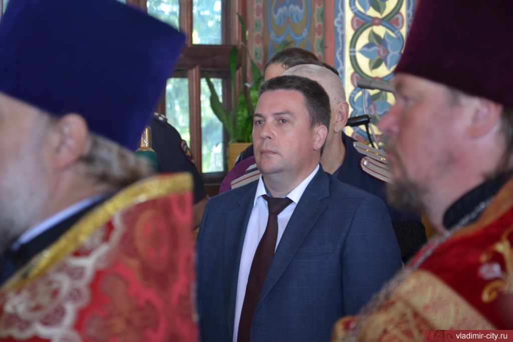 Дмитрий Наумов принял участие во встрече ковчега с мощами святого Георгия Победоносца во Владимире