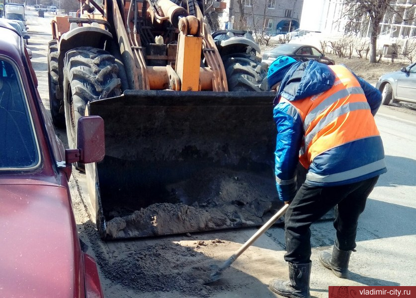 Во Владимире приводятся в порядок элементы дорожной инфраструктуры