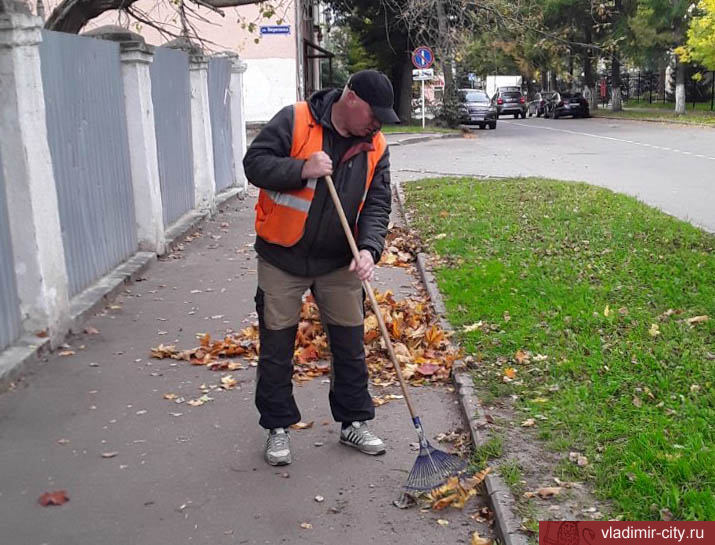 Во Владимире ежедневно ремонтируют объекты обустройства дорог